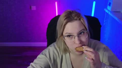 Snapshot of brandy__stars chatting on 13, 2, 2025 Belle online show from 13, 2, 2025