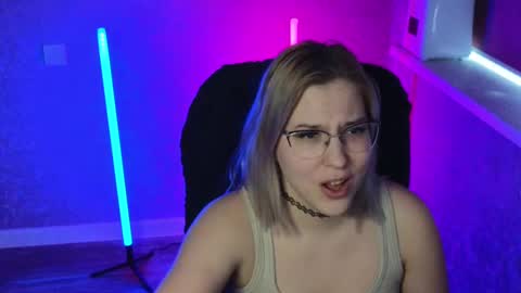 Snapshot of brandy__stars chatting on 7, 3, 2025 Belle online show from 7, 3, 2025