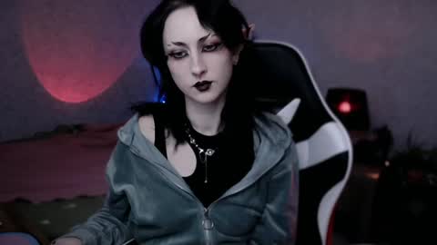 Snapshot of brandy_queen chatting on 18, 3, 2026 Aurorabut ur dad just calls me Rory online show from 18, 3, 2026