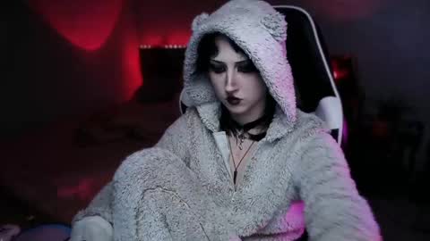 Snapshot of brandy_queen chatting on 15, 4, 2026 Aurorabut ur dad just calls me Rory online show from 15, 4, 2026