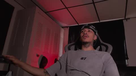 Snapshot of brasi_ chatting on 12, 10, 2025 brasi_ online show from 12, 10, 2025