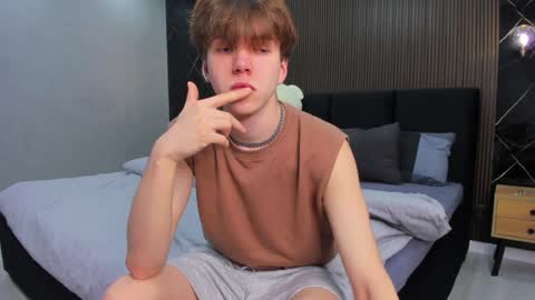 Snapshot of braxiboy chatting on 3, 2, 2025 Brax online show from 3, 2, 2025