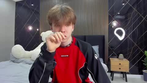 Snapshot of braxiboy chatting on 12, 2, 2025 Brax online show from 12, 2, 2025