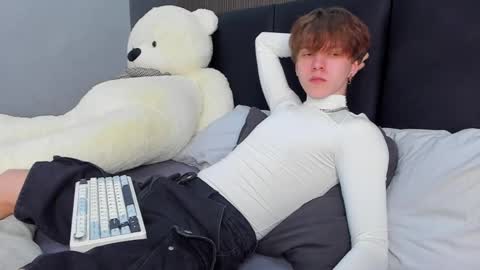 Snapshot of braxiboy chatting on 24, 2, 2025 Brax online show from 24, 2, 2025