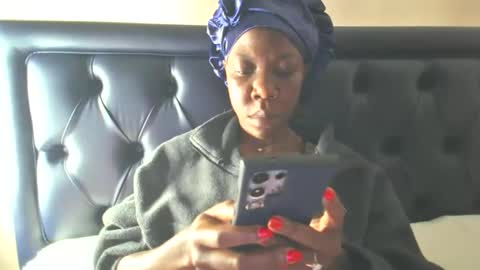 Snapshot of breads chatting on 1, 11, 2025 Harris online show from 1, 11, 2025