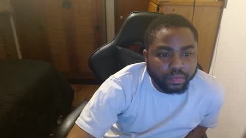 Snapshot of breadw1nnah chatting on 5, 1, 2025 Breadw1nnah online show from 5, 1, 2025