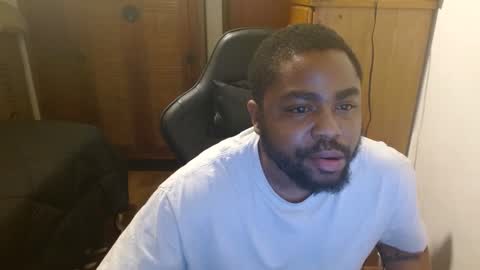 Snapshot of breadw1nnah chatting on 9, 1, 2025 Breadw1nnah online show from 9, 1, 2025