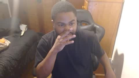 Snapshot of breadw1nnah chatting on 11, 9, 2025 Breadw1nnah online show from 11, 9, 2025