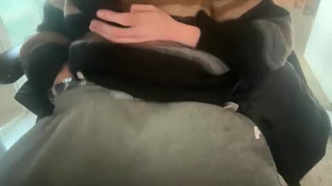 Snapshot of breakdownguitar chatting on 25, 3, 2026 breakdownguitar online show from 25, 3, 2026