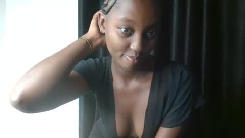 breelia online show from 25, 4, 2026