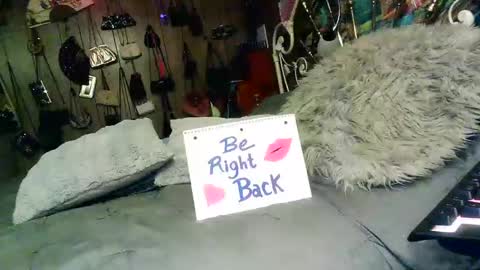 Snapshot of breezywinds963 chatting on 31, 10, 2025 breezywinds963 online show from 31, 10, 2025