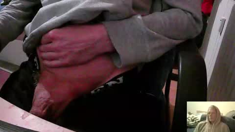 Snapshot of bremer64 chatting on 14, 10, 2025 bremer64 online show from 14, 10, 2025