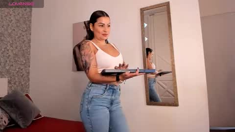 Snapshot of brenda_lamar chatting on 2, 2, 2025 Brenda online show from 2, 2, 2025