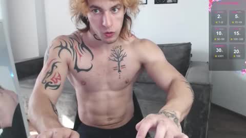 Snapshot of brendan__piks chatting on 18, 10, 2025 brendan__piks online show from 18, 10, 2025