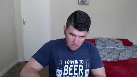 Snapshot of brendansexyboy098754 chatting on 17, 12, 2024 ask me lol online show from 17, 12, 2024