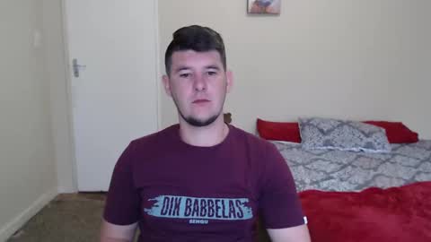 Snapshot of brendansexyboy098754 chatting on 18, 12, 2024 ask me lol online show from 18, 12, 2024