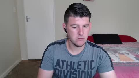 Snapshot of brendansexyboy098754 chatting on 19, 12, 2024 ask me lol online show from 19, 12, 2024