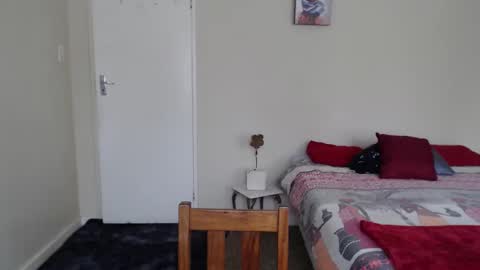 Snapshot of brendansexyboy098754 chatting on 27, 12, 2024 ask me lol online show from 27, 12, 2024