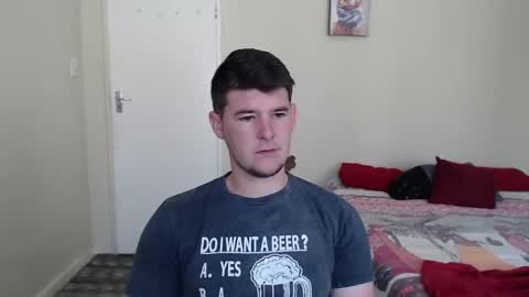 Snapshot of brendansexyboy098754 chatting on 29, 12, 2024 ask me lol online show from 29, 12, 2024