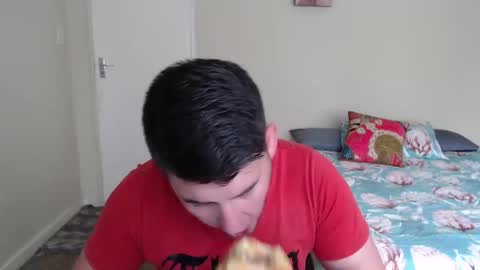 Snapshot of brendansexyboy098754 chatting on 30, 12, 2024 ask me lol online show from 30, 12, 2024