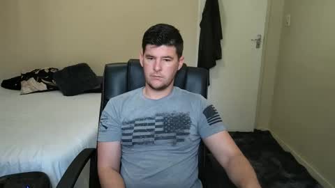 Snapshot of brendansexyboy098754 chatting on 22, 9, 2025 ask me lol online show from 22, 9, 2025