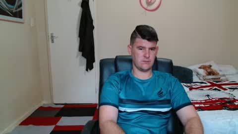 Snapshot of brendansexyboy098754 chatting on 12, 2, 2026 ask me lol online show from 12, 2, 2026