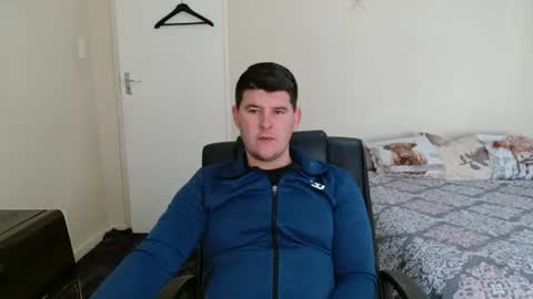 Snapshot of brendansexyboy098754 chatting on 10, 7, 2026 ask me lol online show from 10, 7, 2026