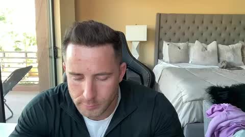 Brett Mycles online show from 5, 10, 2025