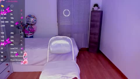 briana online show from 8, 10, 2025