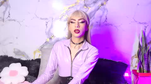Snapshot of briana_white chatting on 13, 4, 2026 briana_white online show from 13, 4, 2026