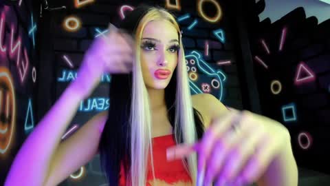 Brianna online show from 23, 12, 2024