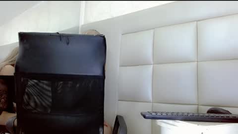 Snapshot of brianthdante chatting on 2, 12, 2024 EllieMiranda online show from 2, 12, 2024