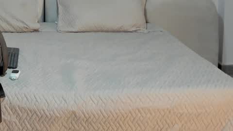    online show from 18, 1, 2025