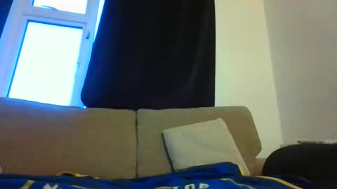 britguy6985 online show from 17, 4, 2026