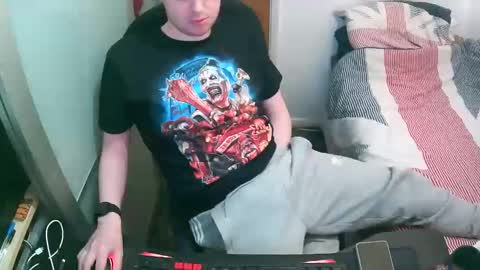 British Tom online show from 26, 9, 2025