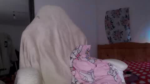 Snapshot of britneydivine chatting on 24, 4, 2026 Britney online show from 24, 4, 2026