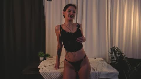 my name is Britney Im 18 years old I love to draw and want to learn to dance online show from 15, 3, 2026