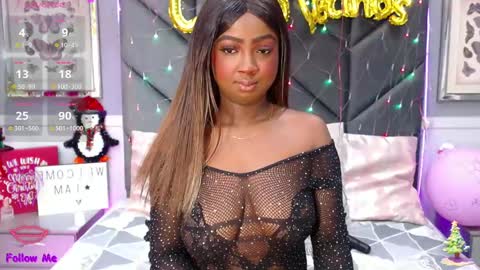 brittany 25 years old  happy as a worm  online show from 23, 12, 2024