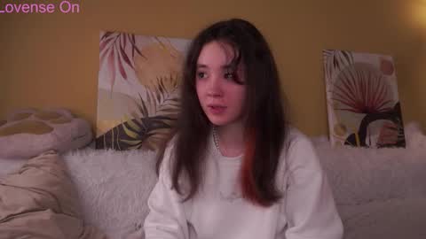 Snapshot of britthe chatting on 6, 6, 2026 Lina online show from 6, 6, 2026