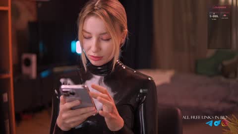 Snapshot of bronnica chatting on 6, 12, 2024 Anna online show from 6, 12, 2024