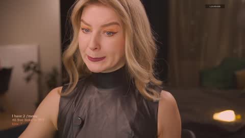 Snapshot of bronnica chatting on 4, 1, 2025 Anna online show from 4, 1, 2025