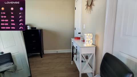 Snapshot of brookebee27 chatting on 12, 12, 2024 brookebee online show from 12, 12, 2024