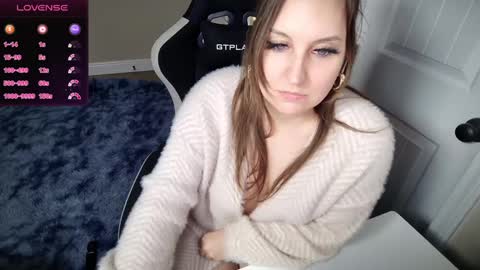 Snapshot of brookebee27 chatting on 28, 2, 2025 brookebee online show from 28, 2, 2025