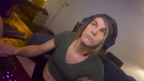 Snapshot of brookiebabyyyx3 chatting on 8, 2, 2025 brooke online show from 8, 2, 2025