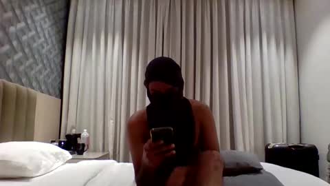 brownmanin40s online show from 31, 5, 2026