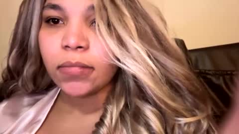 EtherealLilac online show from 22, 1, 2025