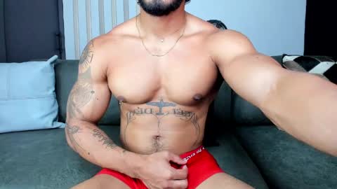 Snapshot of bruce_roldan chatting on 10, 5, 2026 bruce roldan online show from 10, 5, 2026