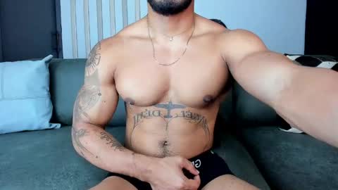Snapshot of bruce_roldan chatting on 20, 5, 2026 bruce roldan online show from 20, 5, 2026