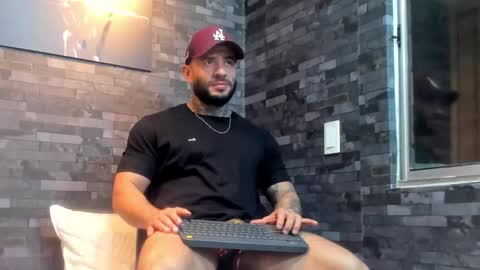 Snapshot of brucedallas chatting on 2, 3, 2026 brucedallas online show from 2, 3, 2026