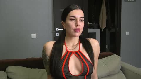 Snapshot of brunette_from_the_moon chatting on 22, 12, 2024 Alice online show from 22, 12, 2024